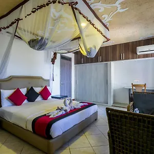 4* Resort Saffron Bistro And